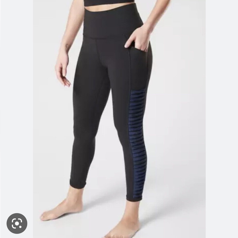 Athleta Salutation 7/8 Tight / Legging